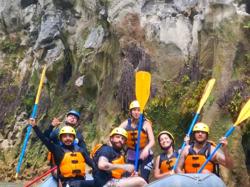 Rafting en el río Tampaón