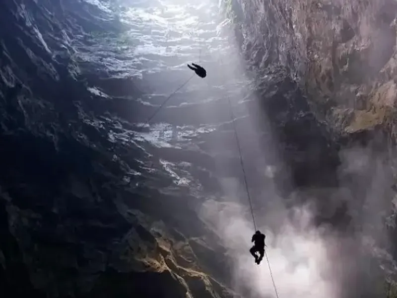 Sótano de las Golondrinas